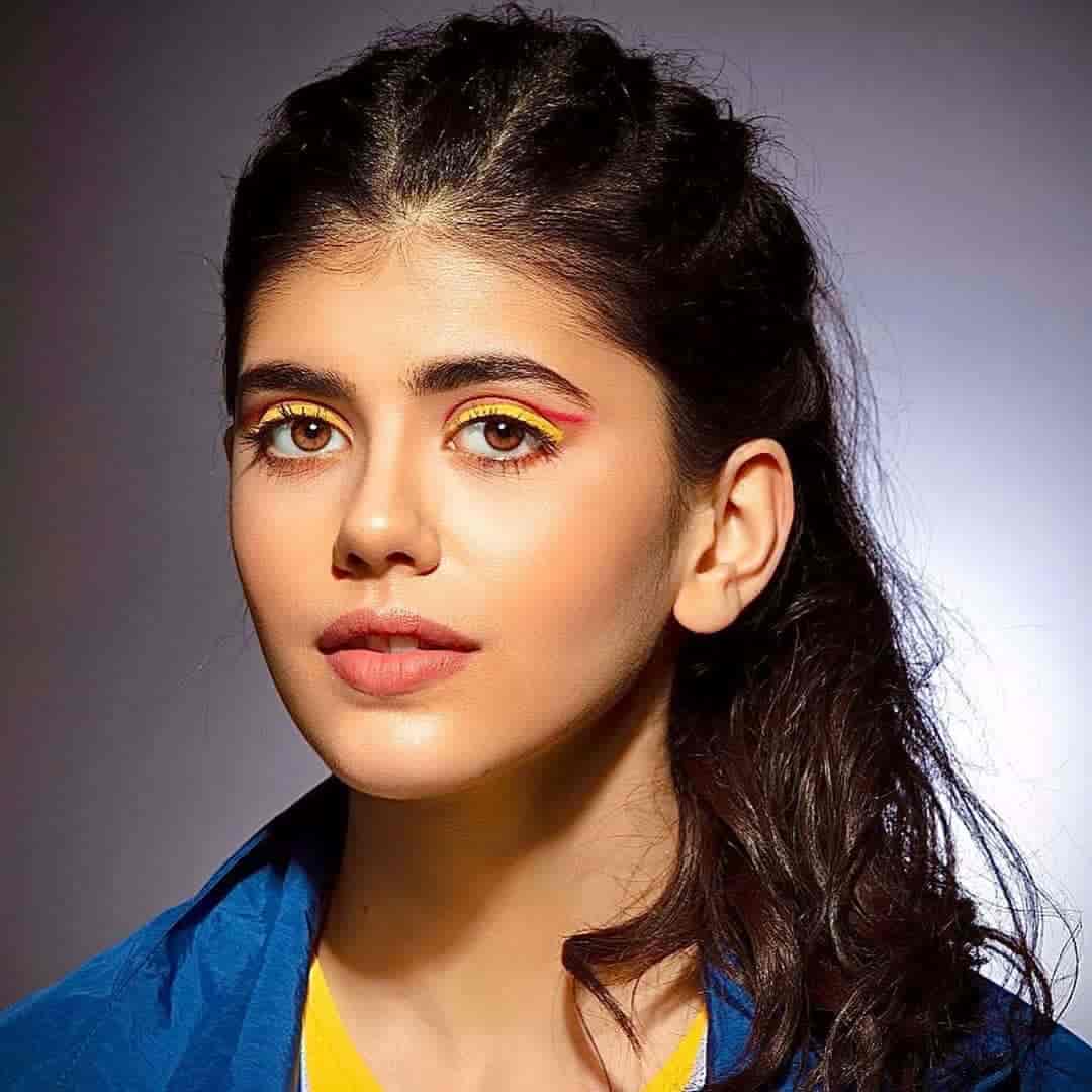 Sanjana Sanghi Age, Height, Net Worth, Boyfriend, Family And Biography